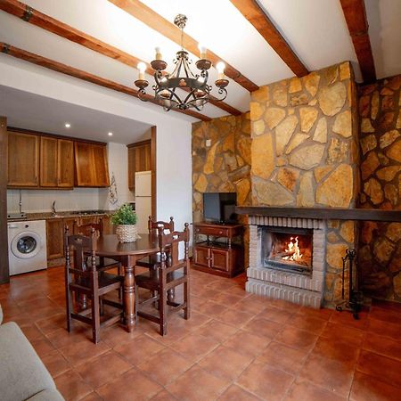 Apartamentos Los Olivos アルカラ・デル・フカル エクステリア 写真