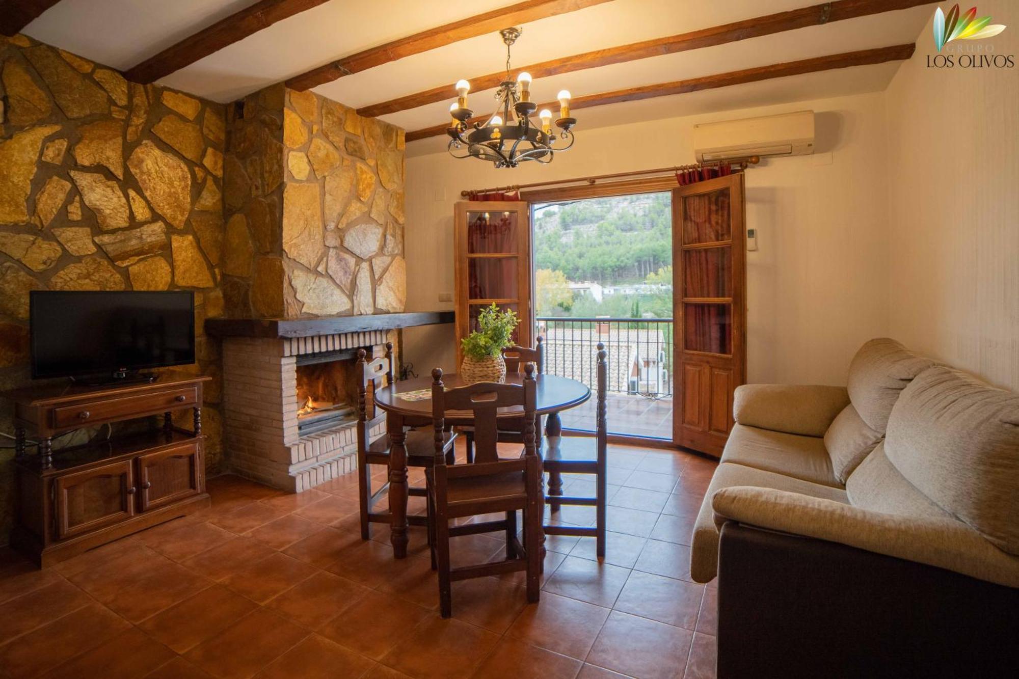 Apartamentos Los Olivos アルカラ・デル・フカル エクステリア 写真